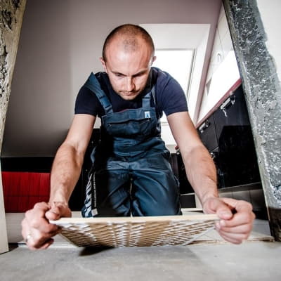 Kleine Fliesenleger Arbeiten Foto Fliesenleger